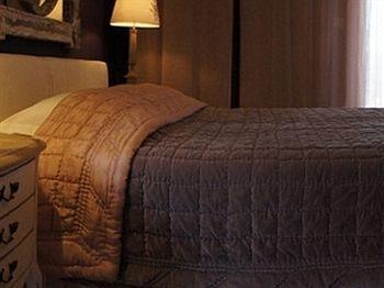 Logis Restaurant Des Pins Hotel