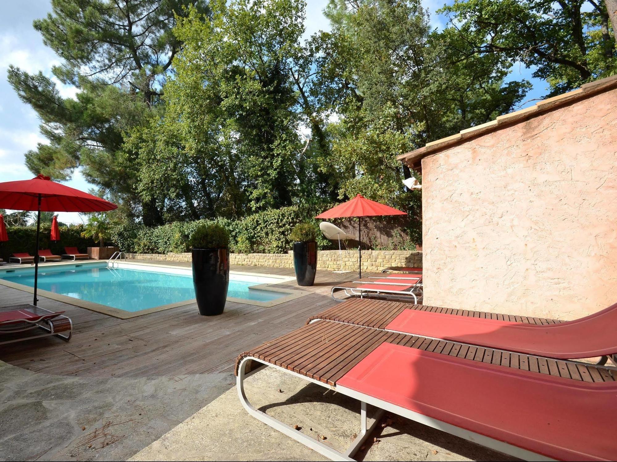 Logis Restaurant Des Pins 3*