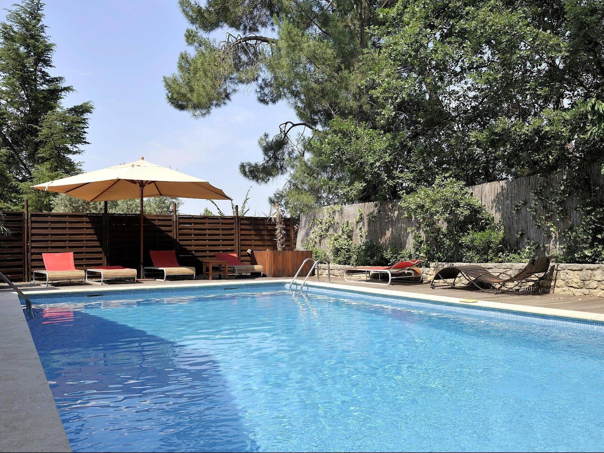 Logis Restaurant Des Pins Hotel Bédoin