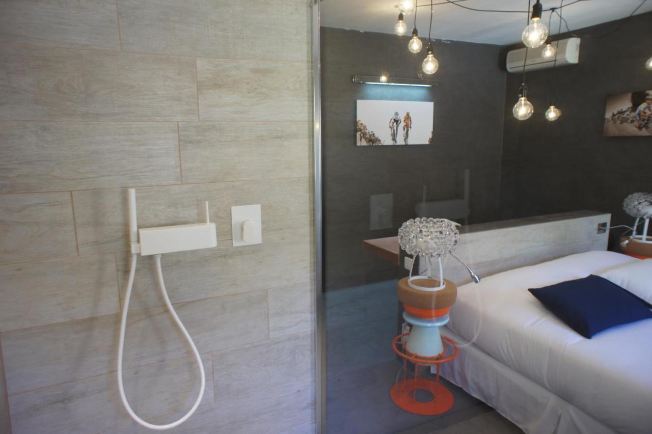 Logis Restaurant Des Pins Hotel 3*